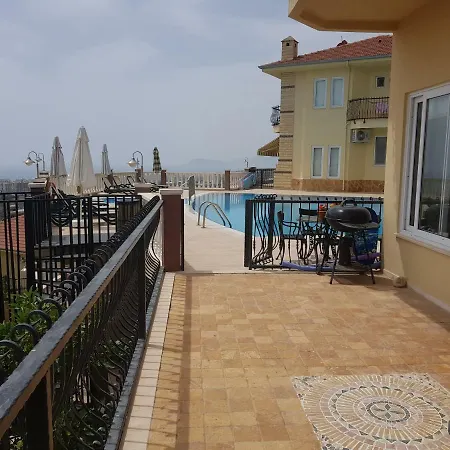 Apartment Gold City And